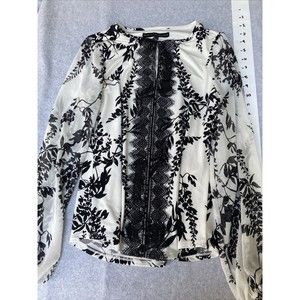 WHITE HOUSE BLACK MARKET  XXS Blouse white &black with chiffon sleeves